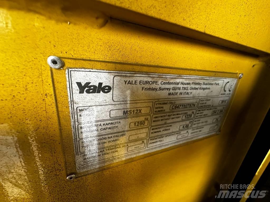 Yale MS12x Pedestrian stacker