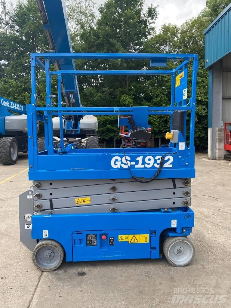 Genie GS 1932 Scissor lifts