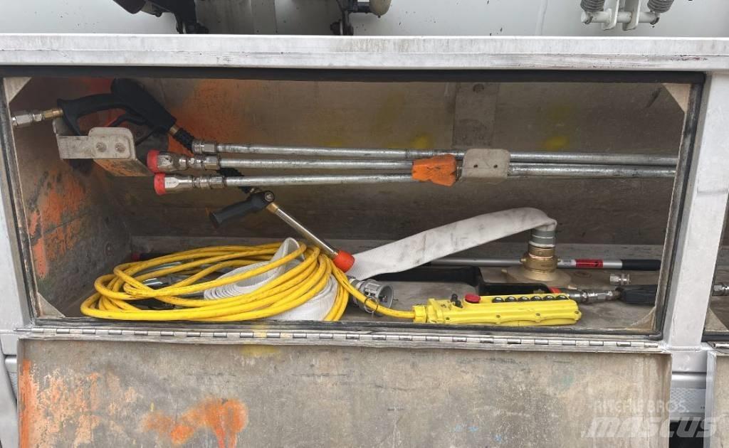 Vactor HXX PD Combi / vacuum trucks