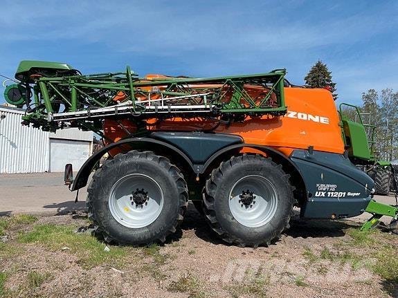 Amazone UX11201 Self-propelled sprayers