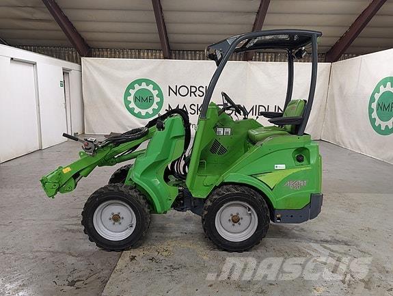 Avant R20 Tool carriers