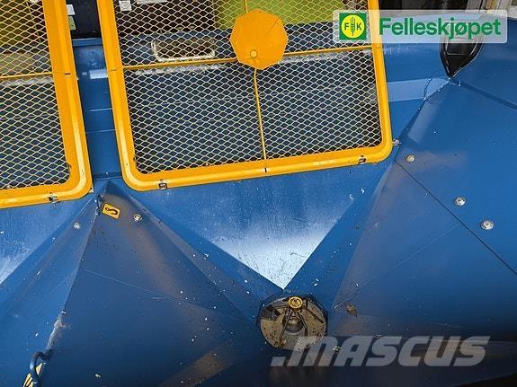 Bogballe M2 Mineral spreaders