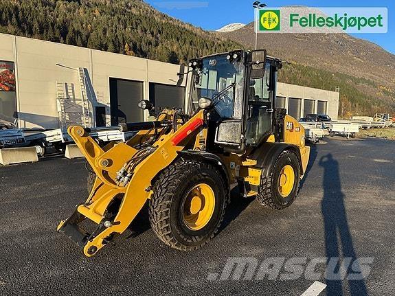CAT 908 Skid steer loaders