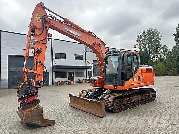 Doosan DX140LC Crawler excavators