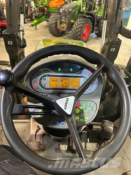 Fendt 516 Vario Tractors