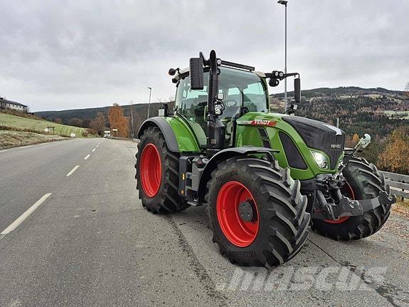 Fendt 724 Tractors