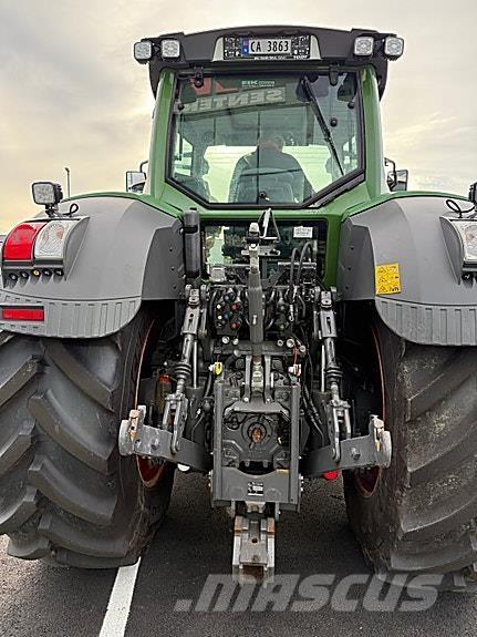 Fendt 828 Tractors