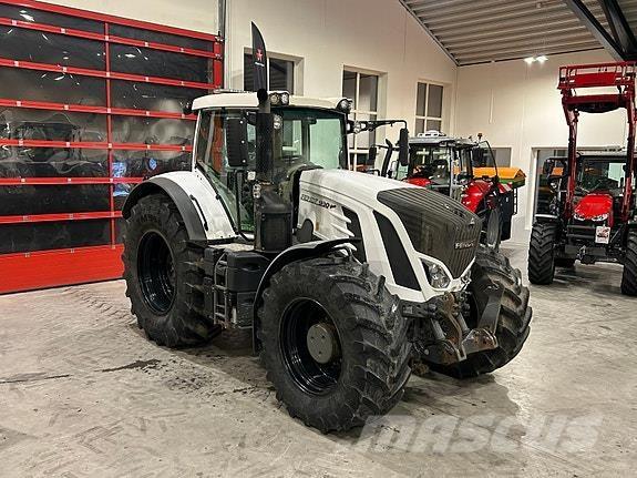 Fendt 930 Vario Tractors