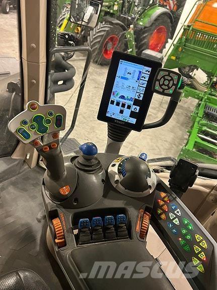 Fendt 930 Vario Tractors