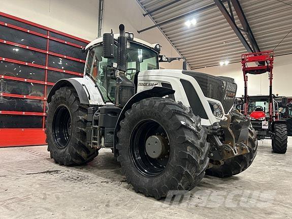Fendt 930 Vario Tractors