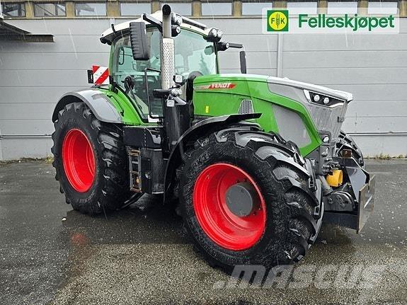 Fendt 942 VARIO Tractors