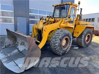 Hanomag 44D med HK. Wheel loaders
