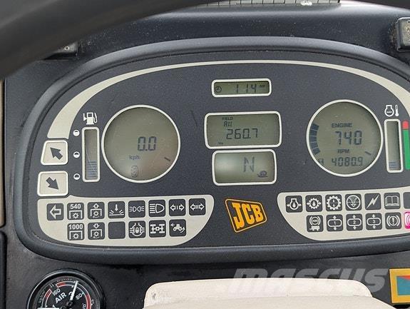 JCB 2135 4WS Tractors