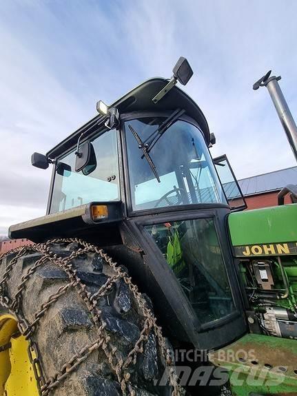 John Deere 2850 Tractors