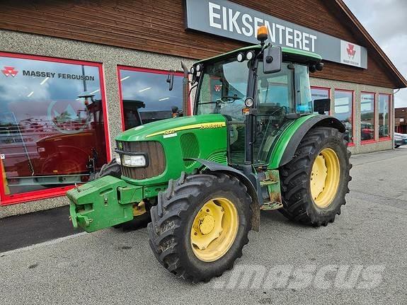 John Deere 5820 Tractors