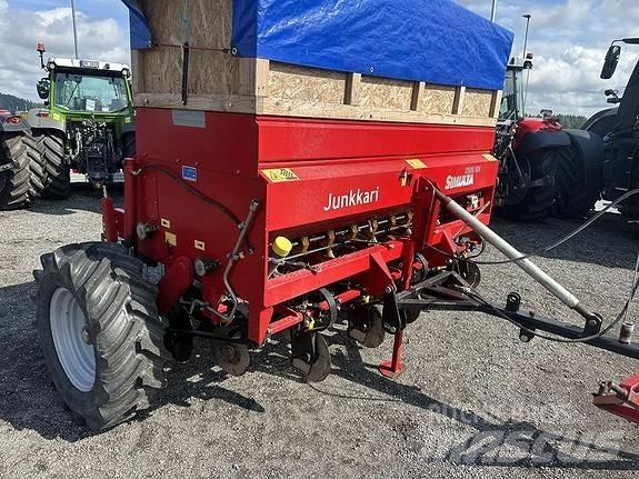 Junkkari KH 2500 Manure spreaders