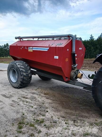 Moi GB-8 Mineral spreaders