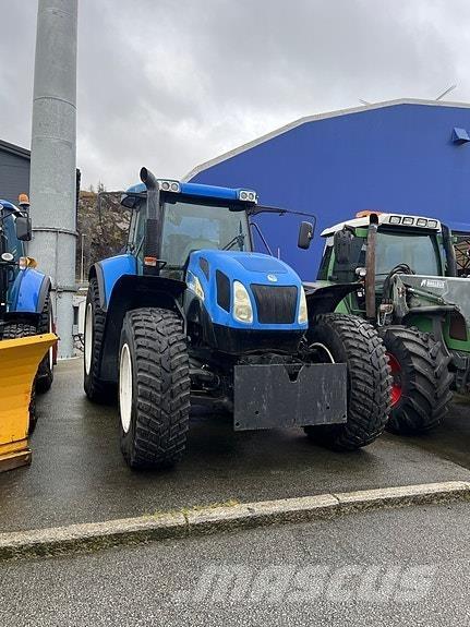 New Holland TVT190 Tractors