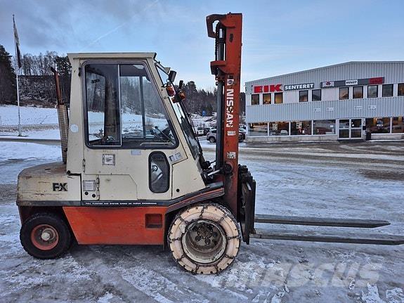 Nissan  Diesel trucks