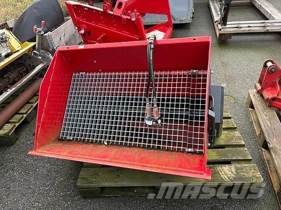 Norcar Sandstrøer Sand and salt spreaders