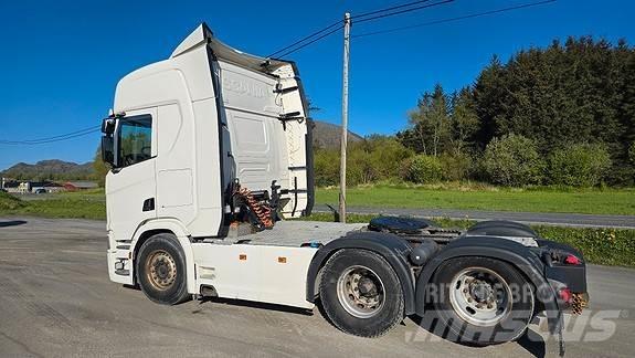 Scania R580A6x2NB Tractor Units