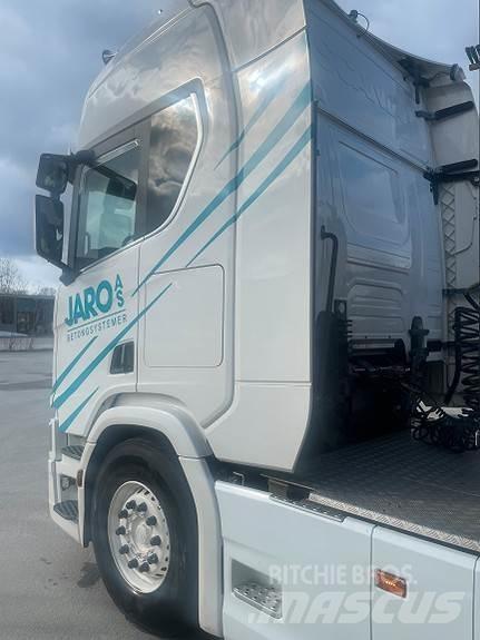 Scania R650 6X4 Tractor Units