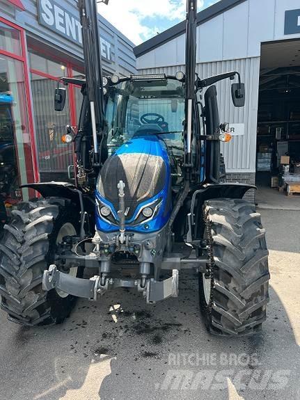 Valtra G135 Activ Tractors