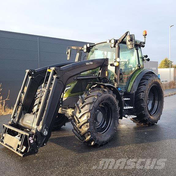 Valtra G135 Active Tractors