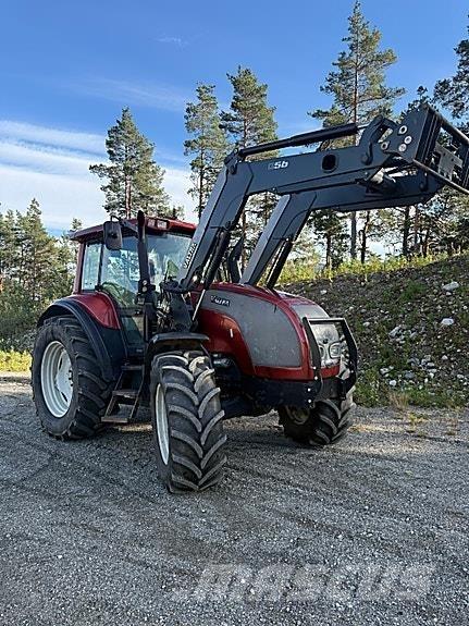 Valtra M150 Tractors