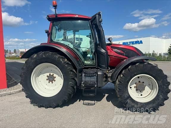 Valtra N174D Tractors