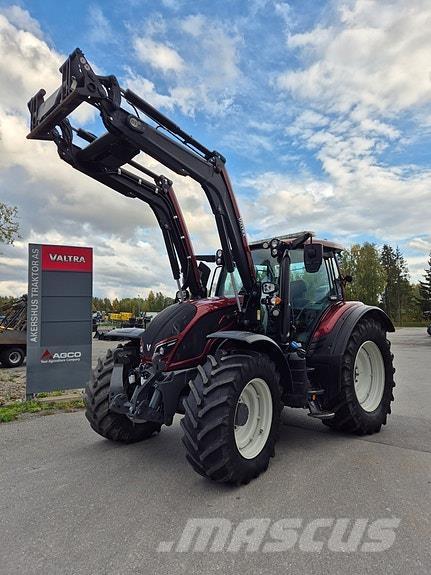 Valtra N174V Tractors