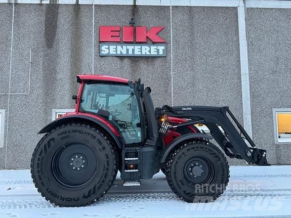 Valtra N175A Tractors