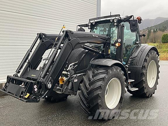 Valtra N175D Tractors