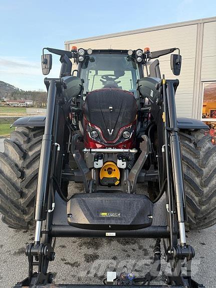 Valtra N175D Tractors