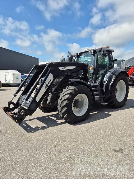 Valtra T 234 Versu Tractors