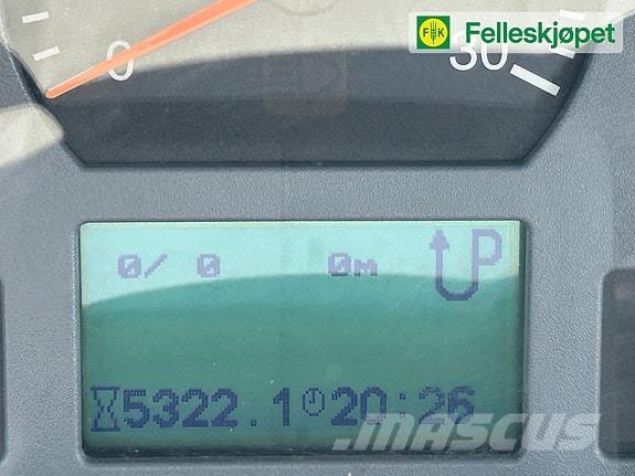 Valtra T190 Tractors