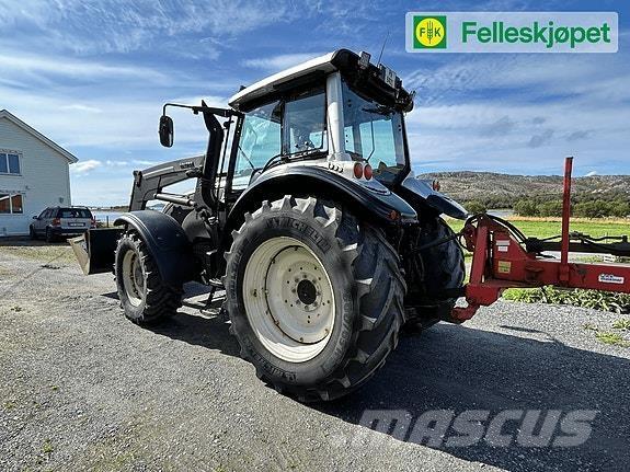 Valtra T190 Tractors