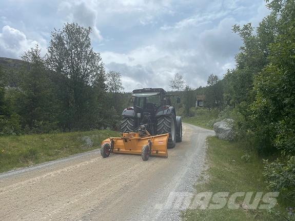 Valtra T203 Tractors