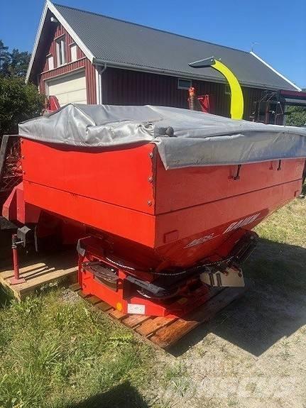   Mineral spreaders