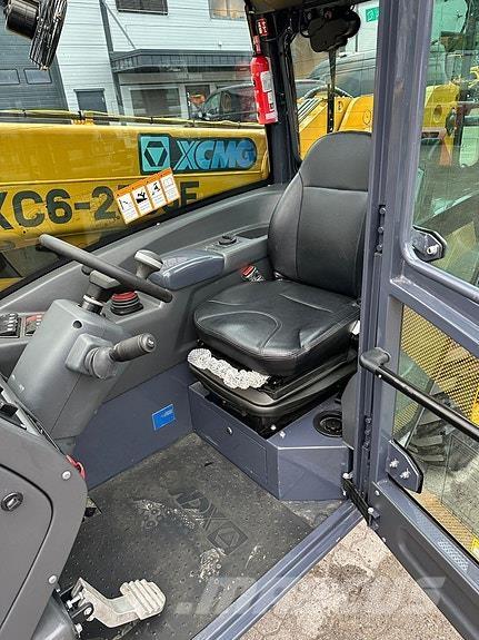  XC6-2506E Telescopic handlers