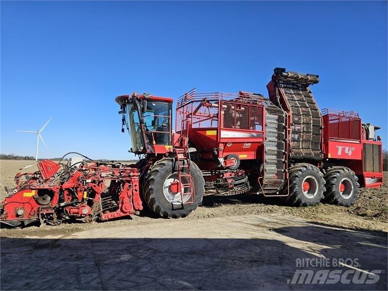 Holmer T4-40 Beet harvesters