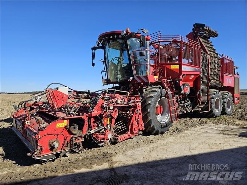 Holmer T4-40 Beet harvesters