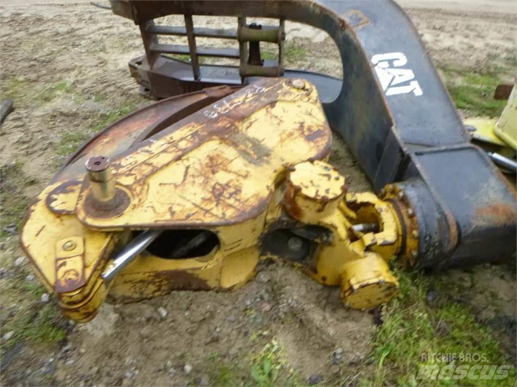 CAT 120 Grapples