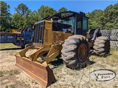 CAT 525C Skidders