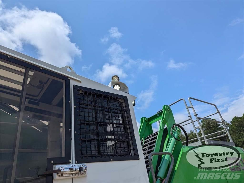 Sennebogen 830E Knuckleboom loaders