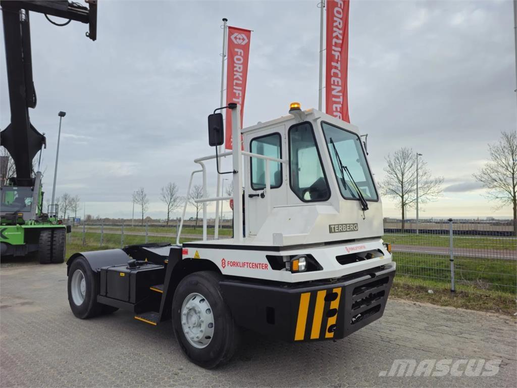 Terberg YT220 Terminal tractors