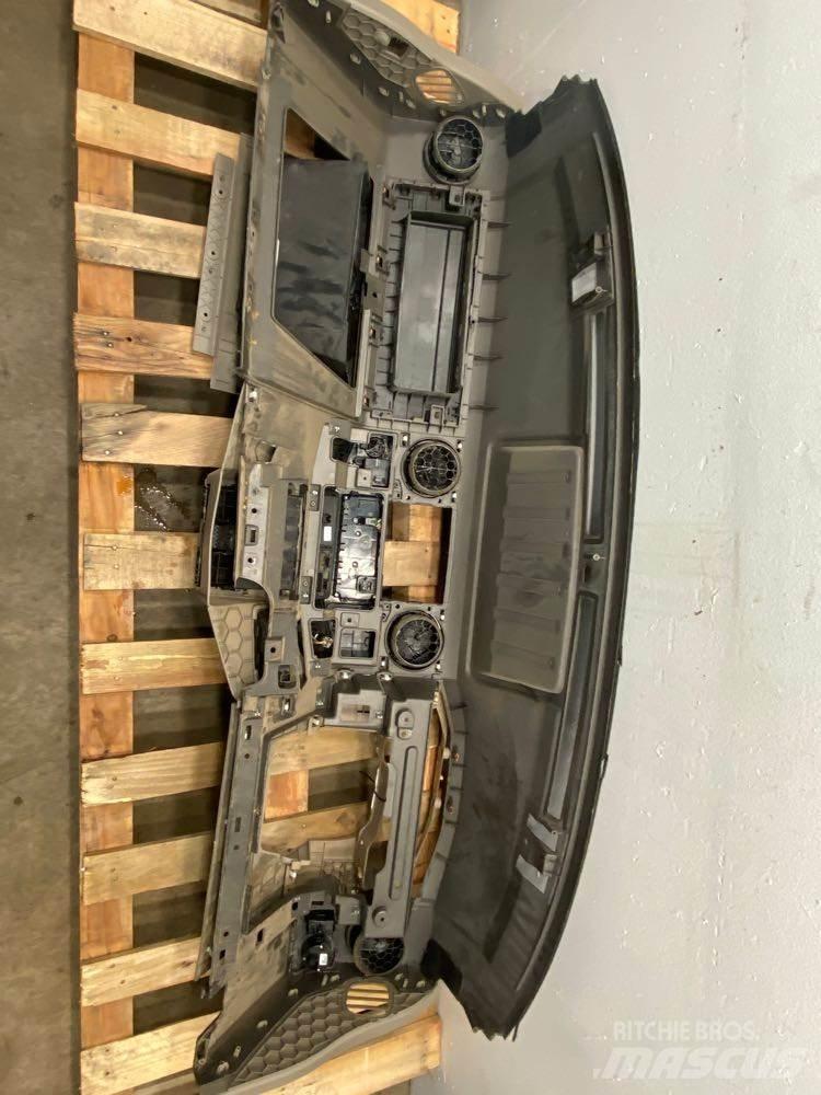 Ford F450 Transportation - Others