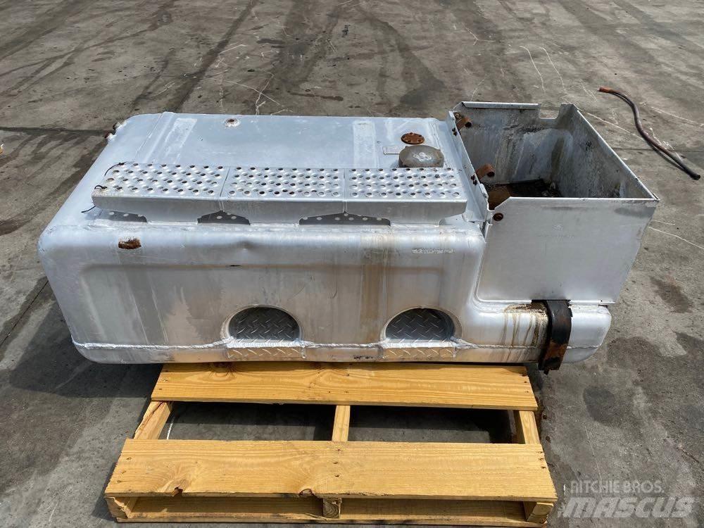 Ford L9000 Transportation - Others
