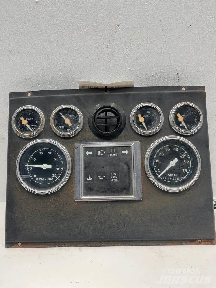 Ford L9000 Transportation - Others