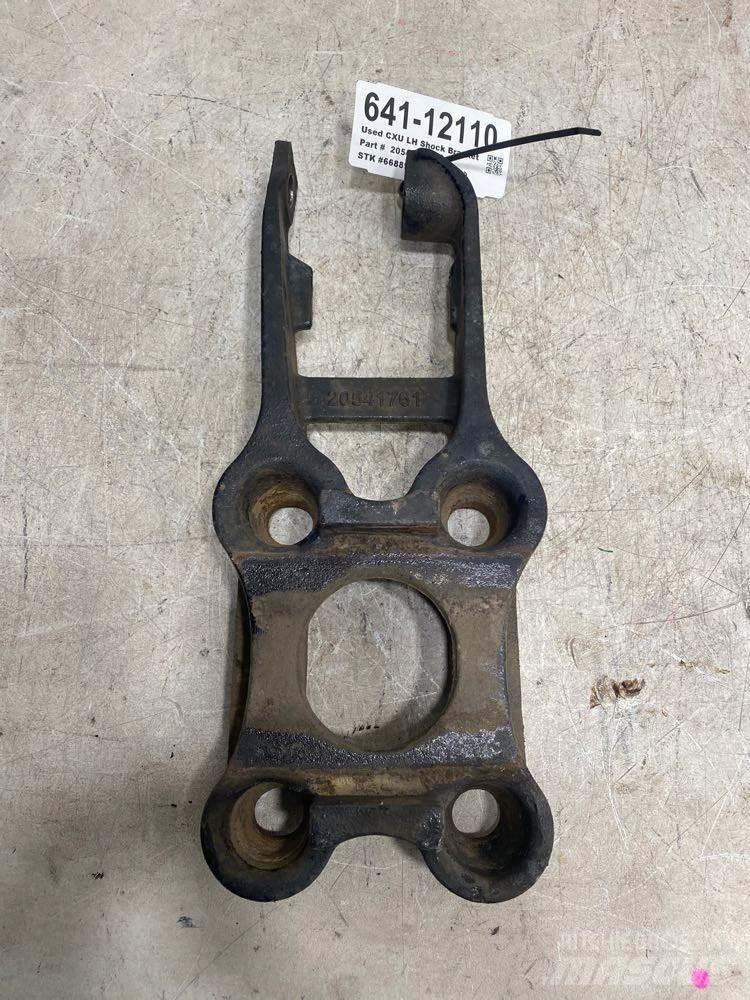 Mack CXU Chassis and suspension